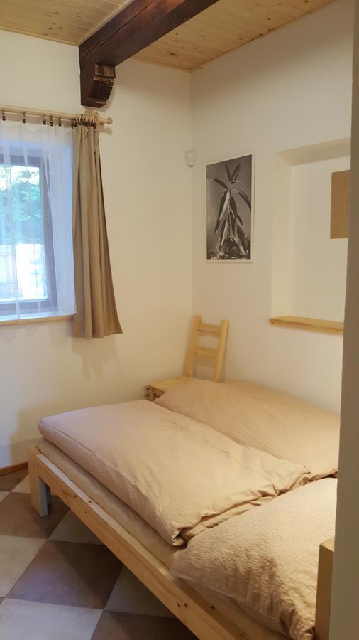 Dum Bratri Capku Hotel Budislav  Exterior photo